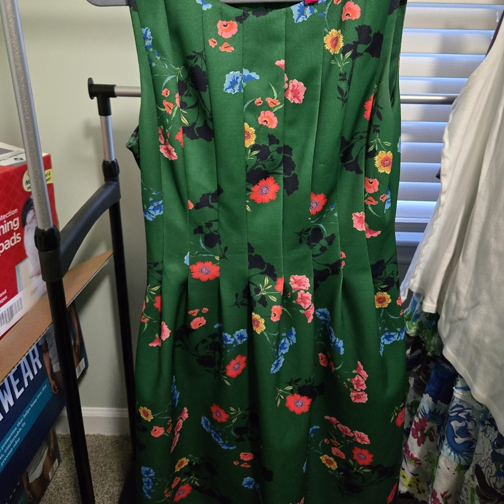Vince Camuto Strapless Green Floral Dress
